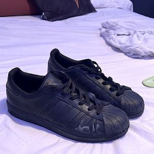 they’re a little bit skated but they’re in decent condition.